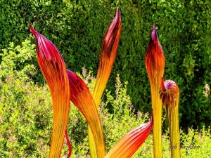 DALE CHIHULY SCULPTURE