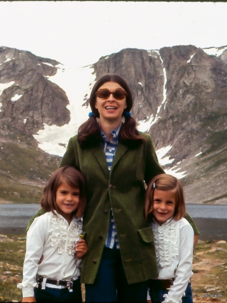 VALERIE,MARSHA,TRACY ON MONARCH PASS