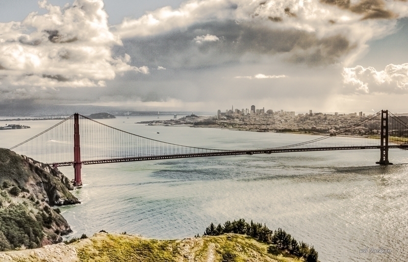 GOLDEN GATE BRIDGE