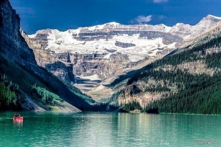 LAKE LOUISE - ALBERTA CANADA