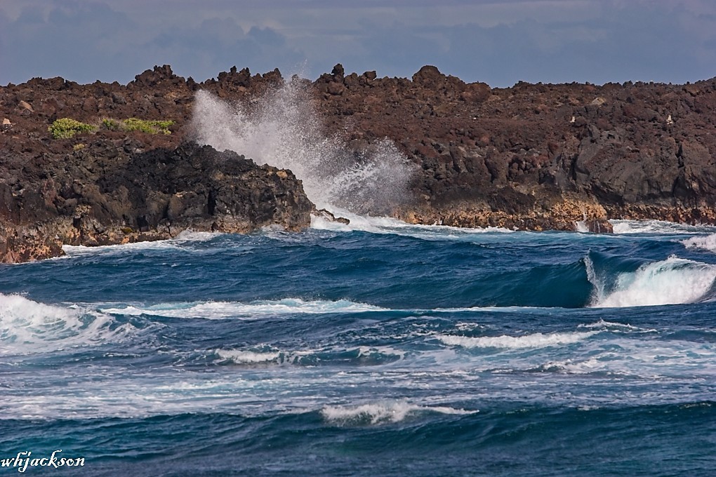 BLACK-SANDS-BEACH